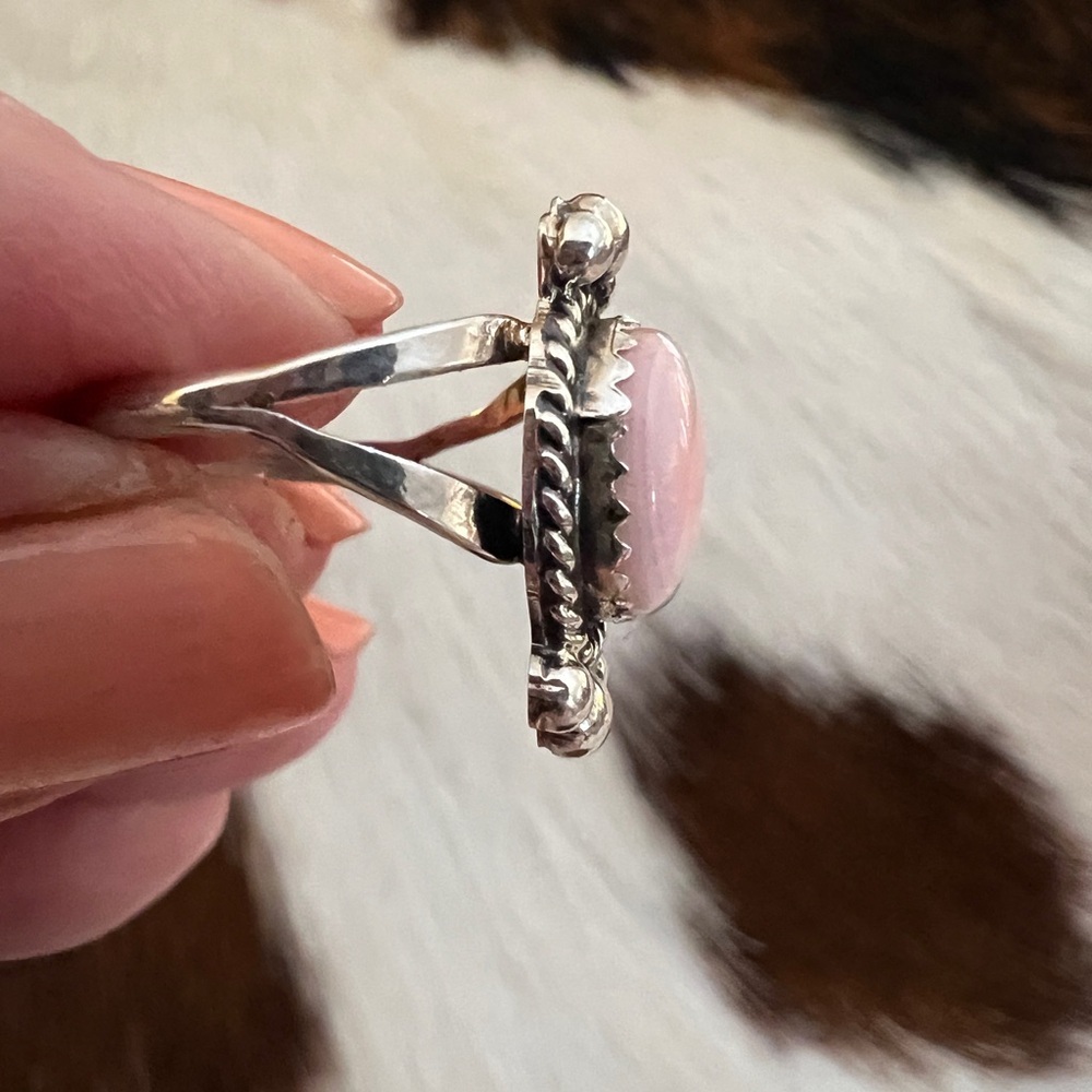 ❤️ Native American Robinson Martinez Queen Pink Conch Sterling Ring Size 6 - Picture 10 of 14